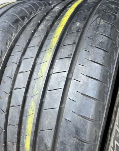 Bridgestone Turanza T005A 215/55 R17