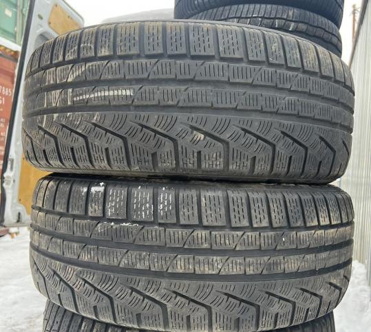 Pirelli Winter Sottozero 210 Serie II 235/50 R19