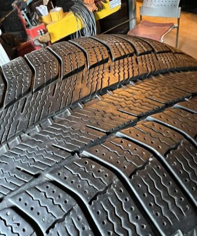 Michelin X-Ice 2 255/55 R18