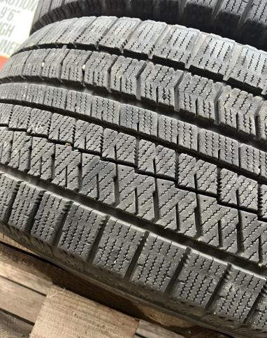 Bridgestone Blizzak VRX2 245/50 R18