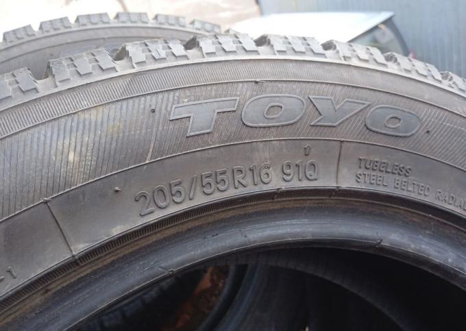 Toyo Observe Garit GIZ 205/55 R16