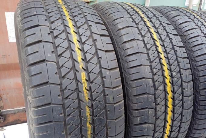 Bridgestone Dueler H/T 684II 275/60 R20