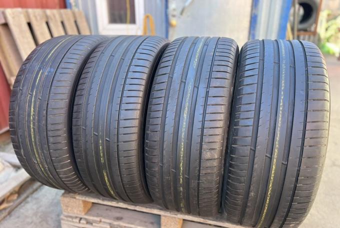 Michelin Pilot Sport 4 SUV 275/50 R21