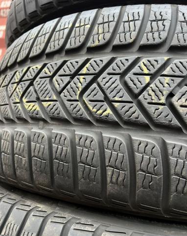 Pirelli Winter Sottozero 3 255/45 R19