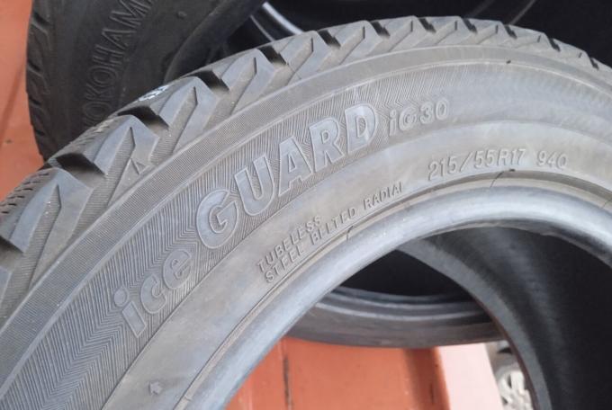 Yokohama Ice Guard IG30 215/55 R17