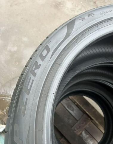 Pirelli P Zero PZ4 275/40 R21