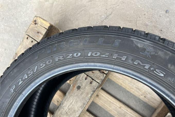 Pirelli Scorpion STR 245/50 R20