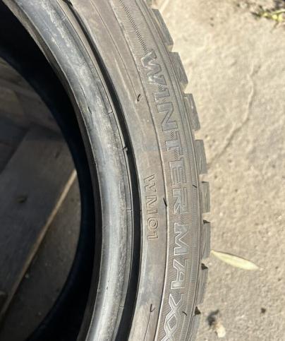 Dunlop Winter Maxx WM01 225/45 R18