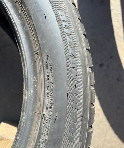 Bridgestone Blizzak LM-001 235/50 R19