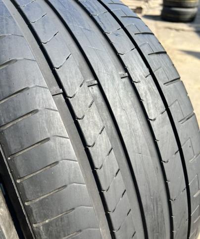 Pirelli P Zero PZ4 255/40 R20