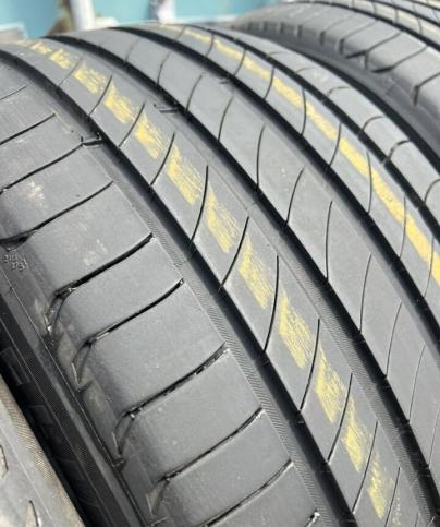 Michelin Primacy 4 245/45 R17