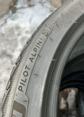 Michelin Pilot Alpin 5 295/35 R20