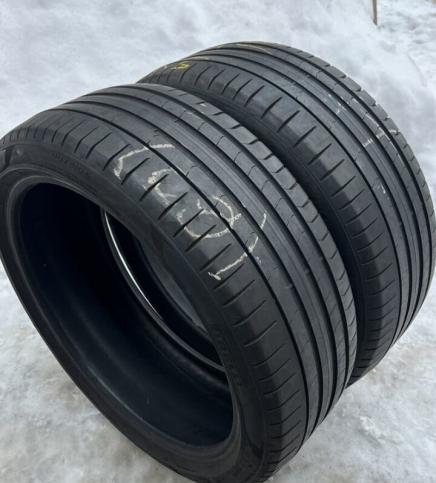 Pirelli P Zero PZ4 245/40 R21