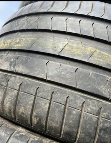 Pirelli P Zero PZ4 275/30 R21