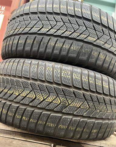 Pirelli Winter Sottozero 3 235/35 R20