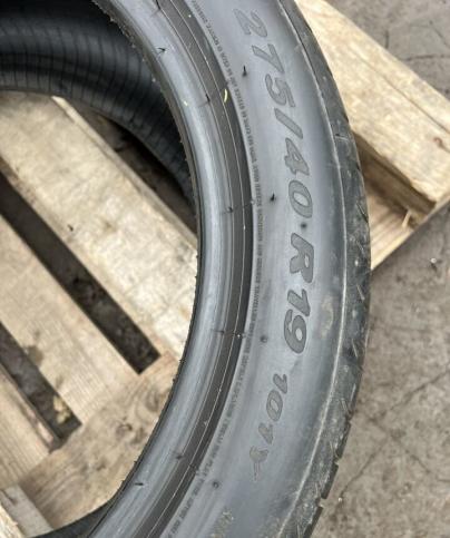 Pirelli P Zero 275/40 R19