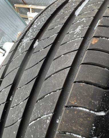 Michelin Primacy 4 215/60 R17