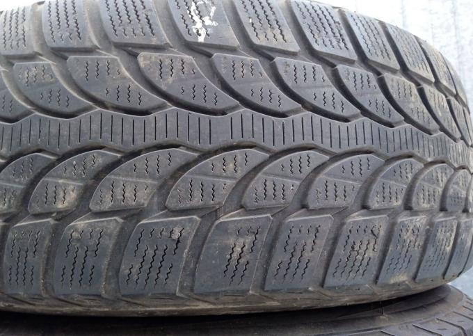 Bridgestone Blizzak LM-32 225/55 R17