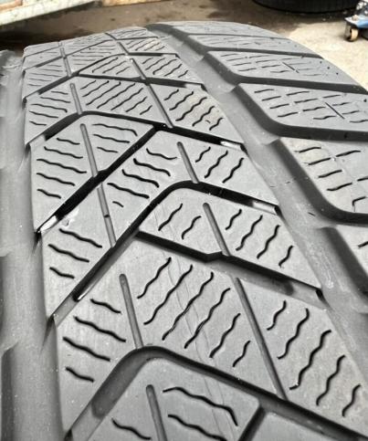 Pirelli Winter Sottozero 3 245/45 R19