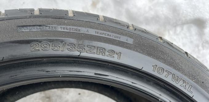 Goldway R828 295/35 R21