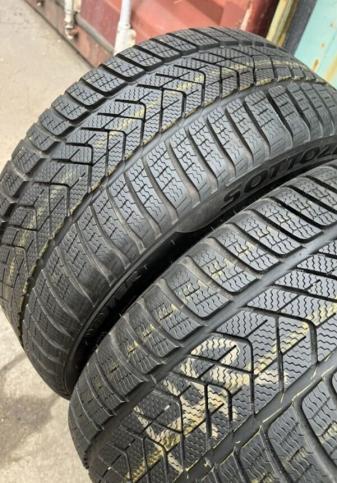 Pirelli Winter Sottozero 3 275/35 R19