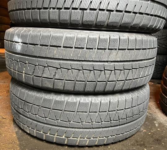 Bridgestone Ice Partner 2 215/65 R16