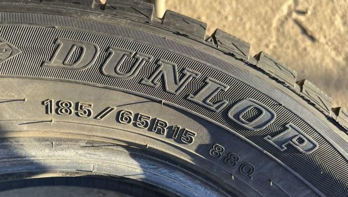 Dunlop Winter Maxx WM01 185/65 R15