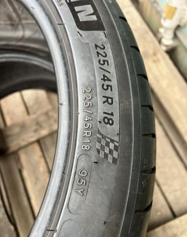 Michelin Pilot Sport 4 225/45 R18