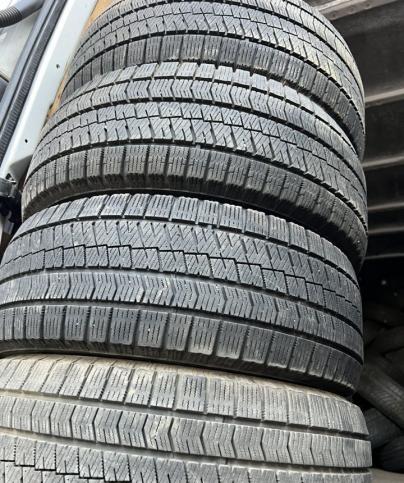 Bridgestone Blizzak VRX2 205/55 R16