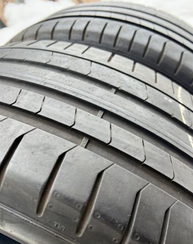 Pirelli P Zero PZ4 245/40 R21