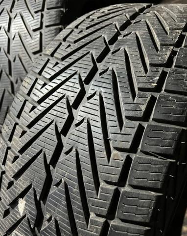 Vredestein Wintrac 4 Xtreme 275/45 R20