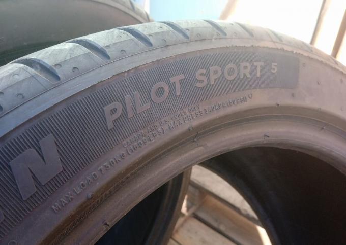 Michelin Pilot Sport 5 245/40 R18