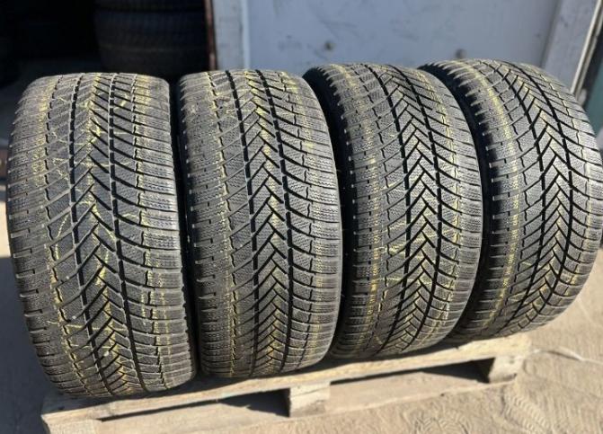 Bridgestone Blizzak LM-005 255/35 R20