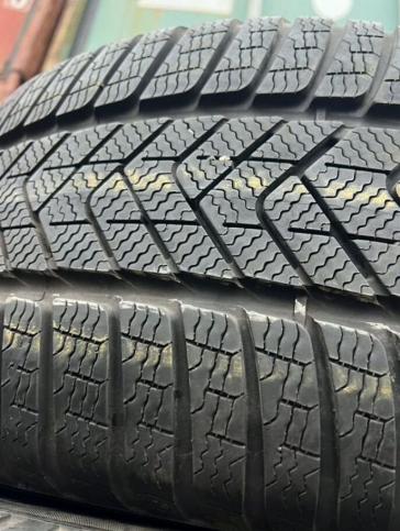 Pirelli Winter Sottozero 3 275/40 R18