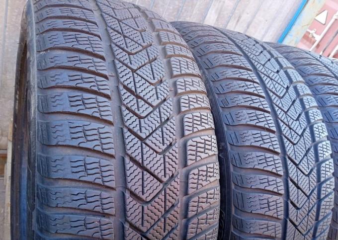 Pirelli Winter Sottozero 3 245/45 R18