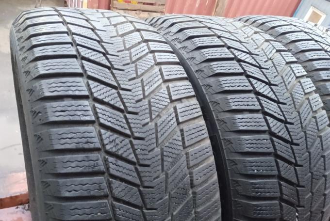 Continental WinterContact SI 215/55 R16