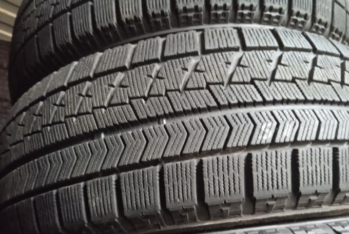 Bridgestone Blizzak VRX 205/60 R16