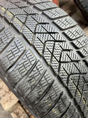 Pirelli Winter Sottozero 3 245/40 R19