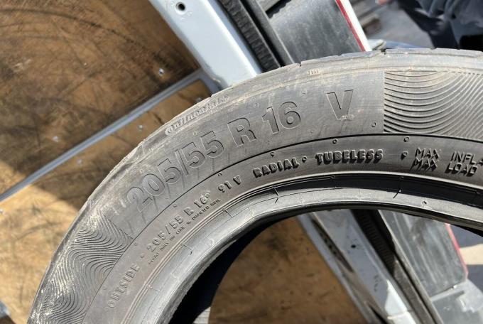 Continental ContiPremiumContact 5 205/55 R16