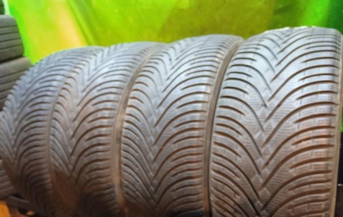 Kleber Krisalp HP3 235/45 R18