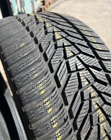 Hankook Winter I'Cept Evo 3 W330 245/35 R19