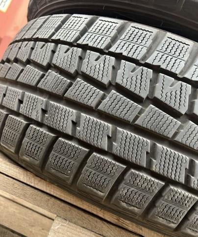 Dunlop Winter Maxx WM01 215/50 R17