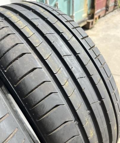 Pirelli P Zero PZ4 245/45 R18