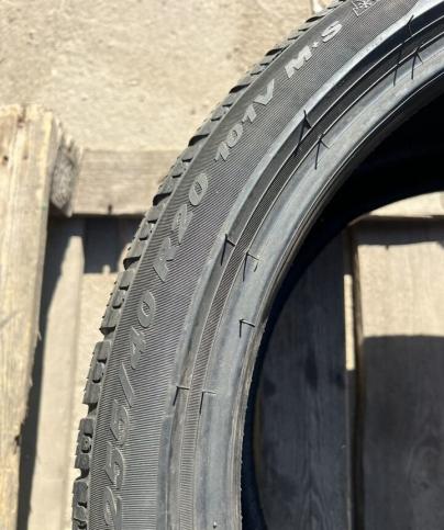 Pirelli Winter Sottozero 240 Serie II 255/40 R20