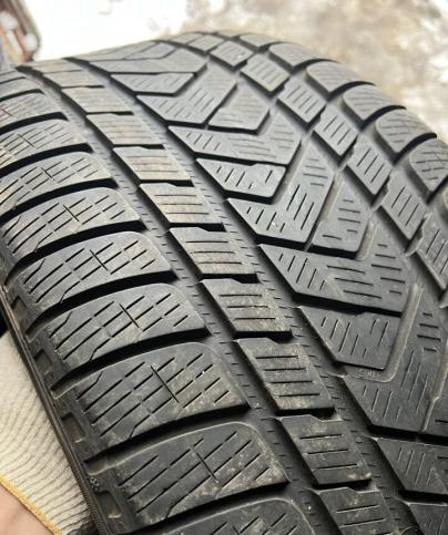 Pirelli Scorpion Winter 275/50 R20