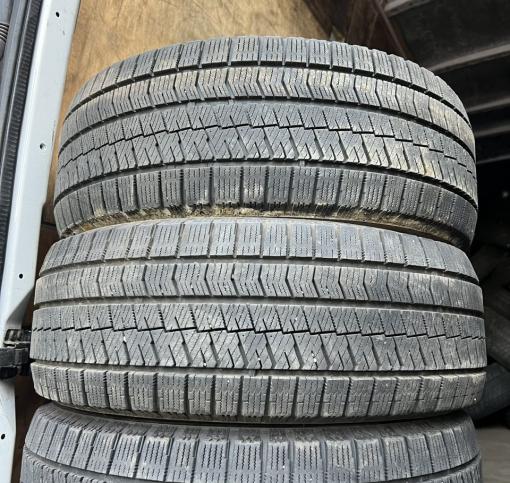 Bridgestone Blizzak VRX2 205/55 R16