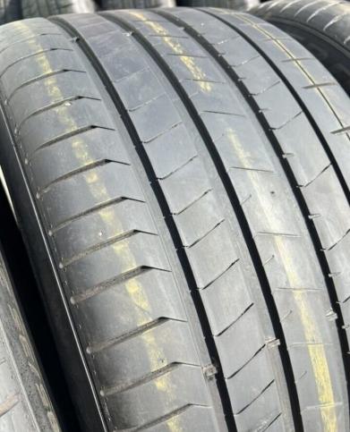 Pirelli P Zero PZ4 285/35 R23 и 325/30 R23