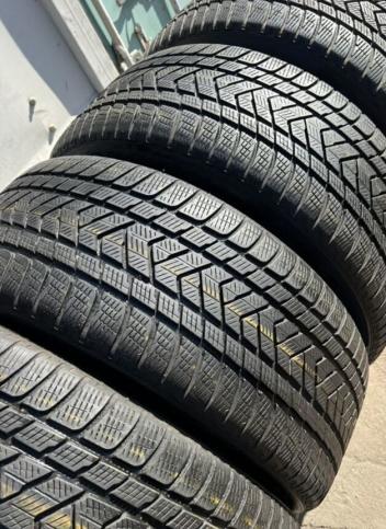 Pirelli Scorpion Winter 275/45 R21