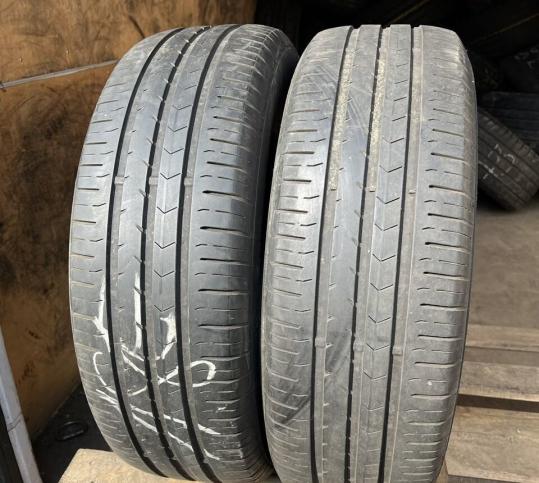 Continental ContiPremiumContact 5 215/65 R16