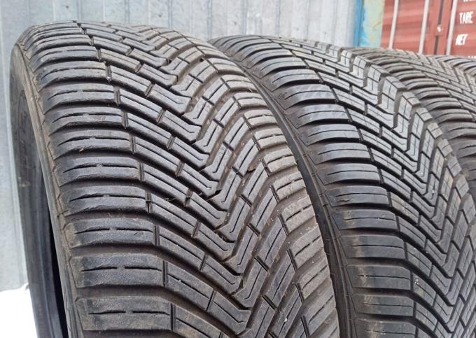 Continental AllSeasonContact 205/55 R16